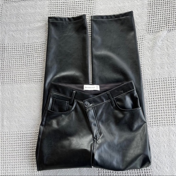 Abercrombie & Fitch Pants - Abercrombie & Fitch Black Faux Leather Straight Leg Diagonal Front Fly Zip Pant